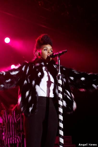 Janelle Monae chose to wear a limited edition PHILIPP PLEIN black&white coat for her performance @ Samsung Galaxy Owner Event hosted at the Best Buy Theater of NyC